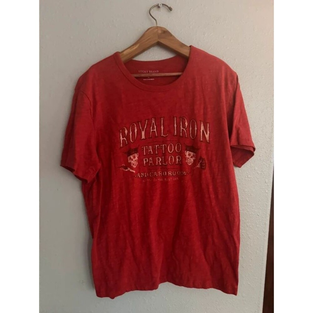 Lucky brand t shirt large